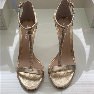 GOLD Gianni Bini heels